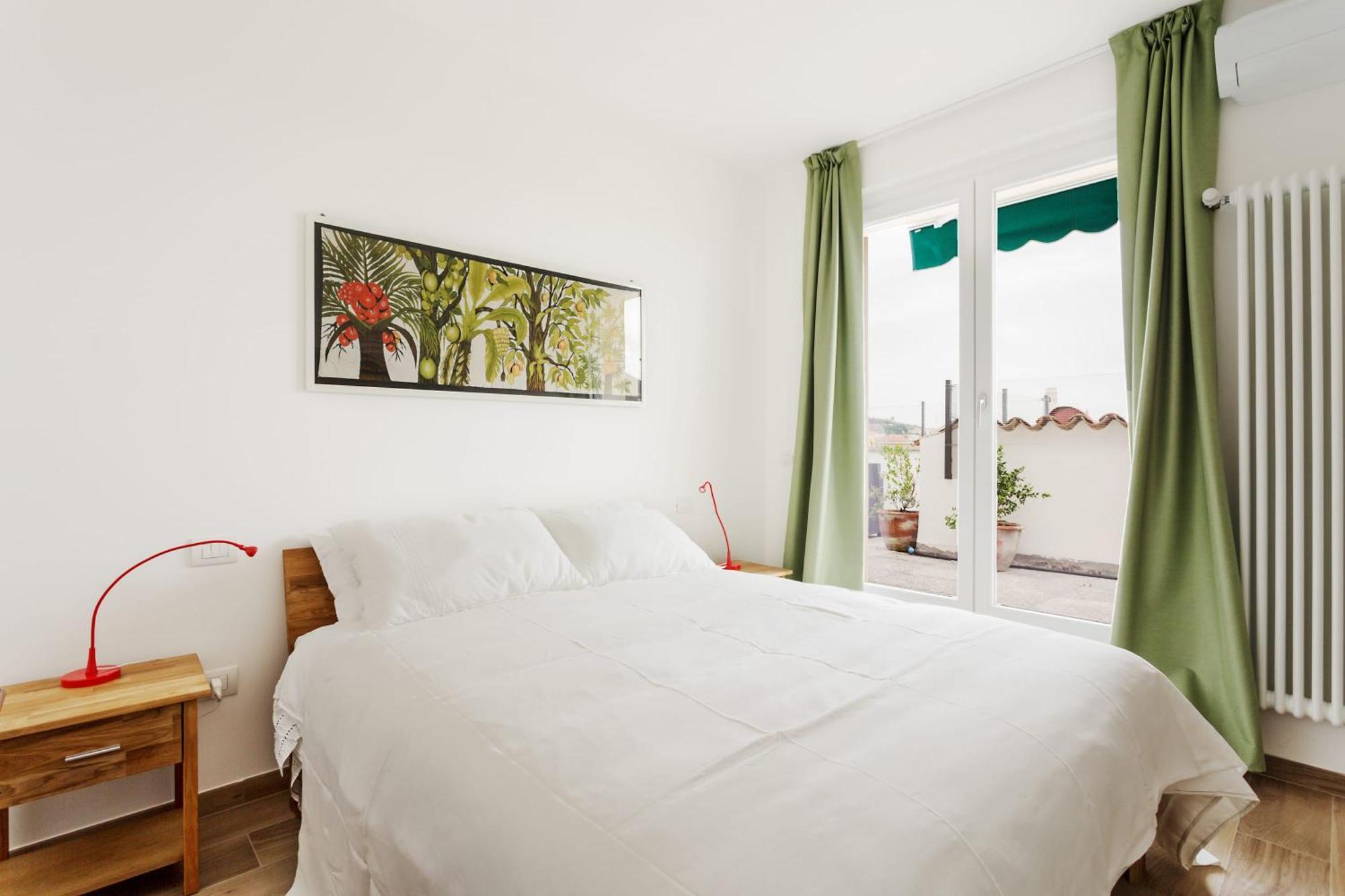 Appartement Amazing Flat With Big Terrace And Private Car Park à Vérone Extérieur photo